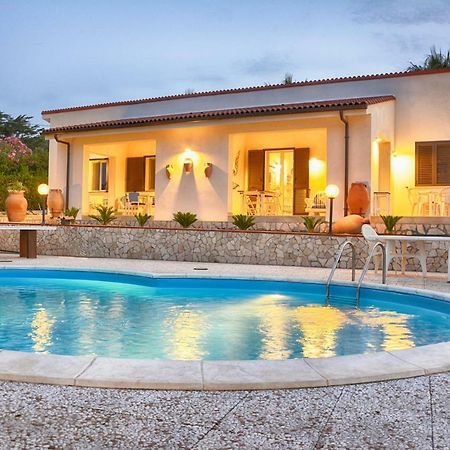 Вілла La Casa In Riva Al Mare Аугуста Екстер'єр фото