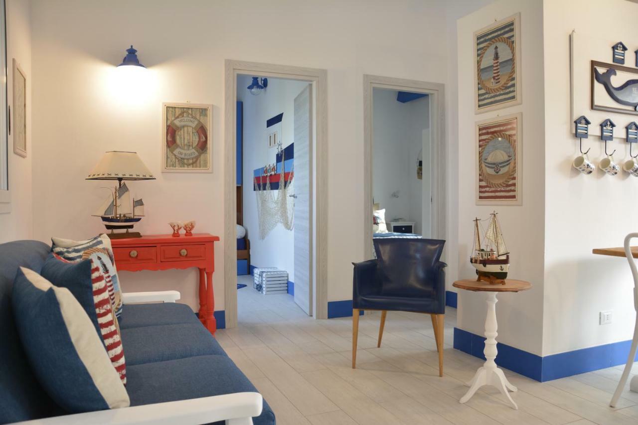 Вілла La Casa In Riva Al Mare Аугуста Екстер'єр фото